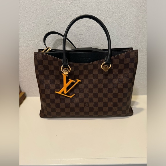 Authentic Louis Vuitton Damier Ebene LV Riverside Tote - Picture 1 of 17